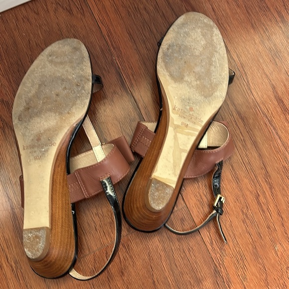 Kate Spade Tri color patent leather strappy sandal with bow size 9 - Picture 7 of 8